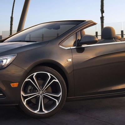 Showroom xe thể thao 7