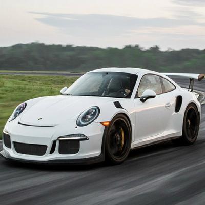 Showroom xe thể thao 8