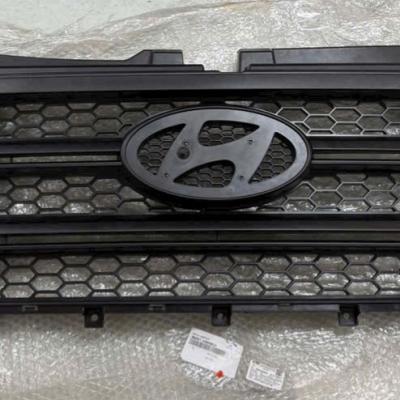 Mặt ca lăng Hyundai Solati